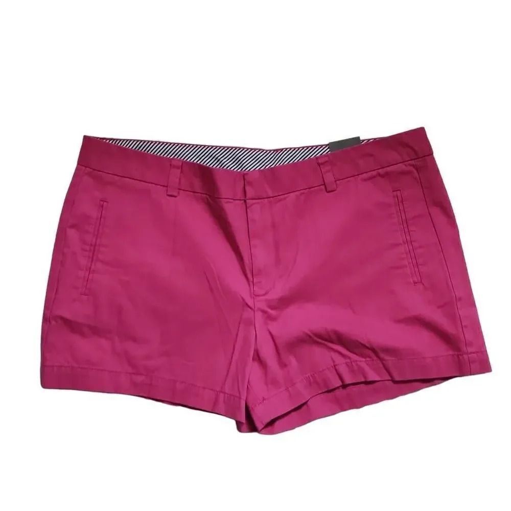 JCPenney Ladies Rose Valley Chino Shorts - Size 16